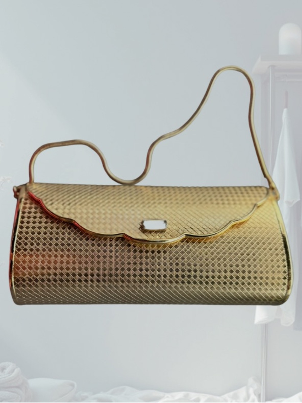 Vintage 1960s Gold Mesh Hardcase Box Clutch